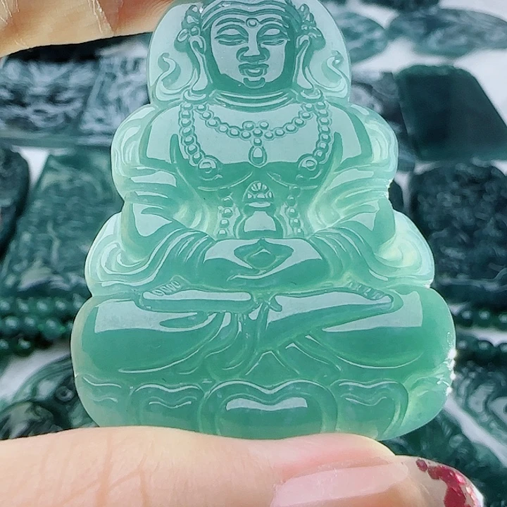 翡翠未镶嵌颈饰多样性发货天然的A货翡翠