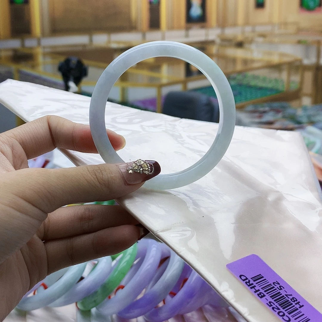 翡翠未镶嵌手镯bb