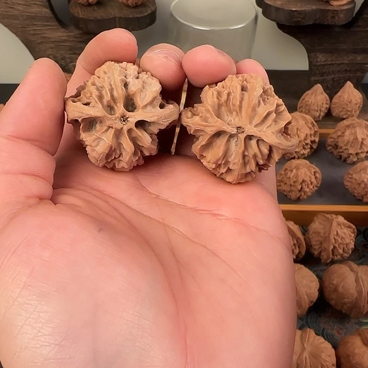 文玩核桃吊坠高桩苹果园144