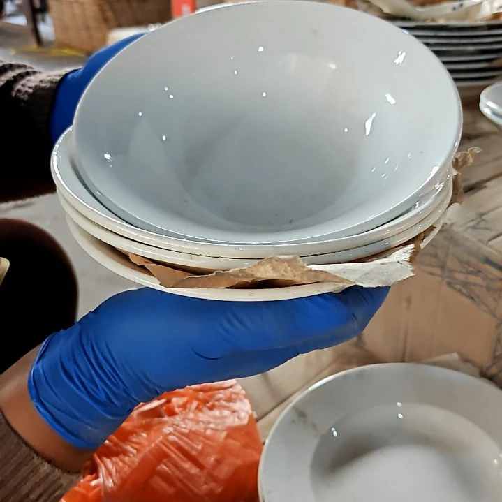 陶瓷盘子碗啥都有