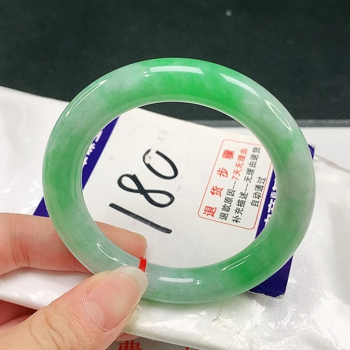 未镶嵌手镯（圆镯）翡翠翡翠手镯