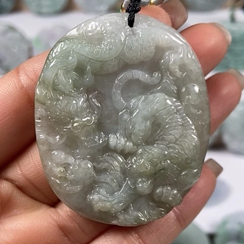 翡翠颈饰未镶嵌下山虎福利