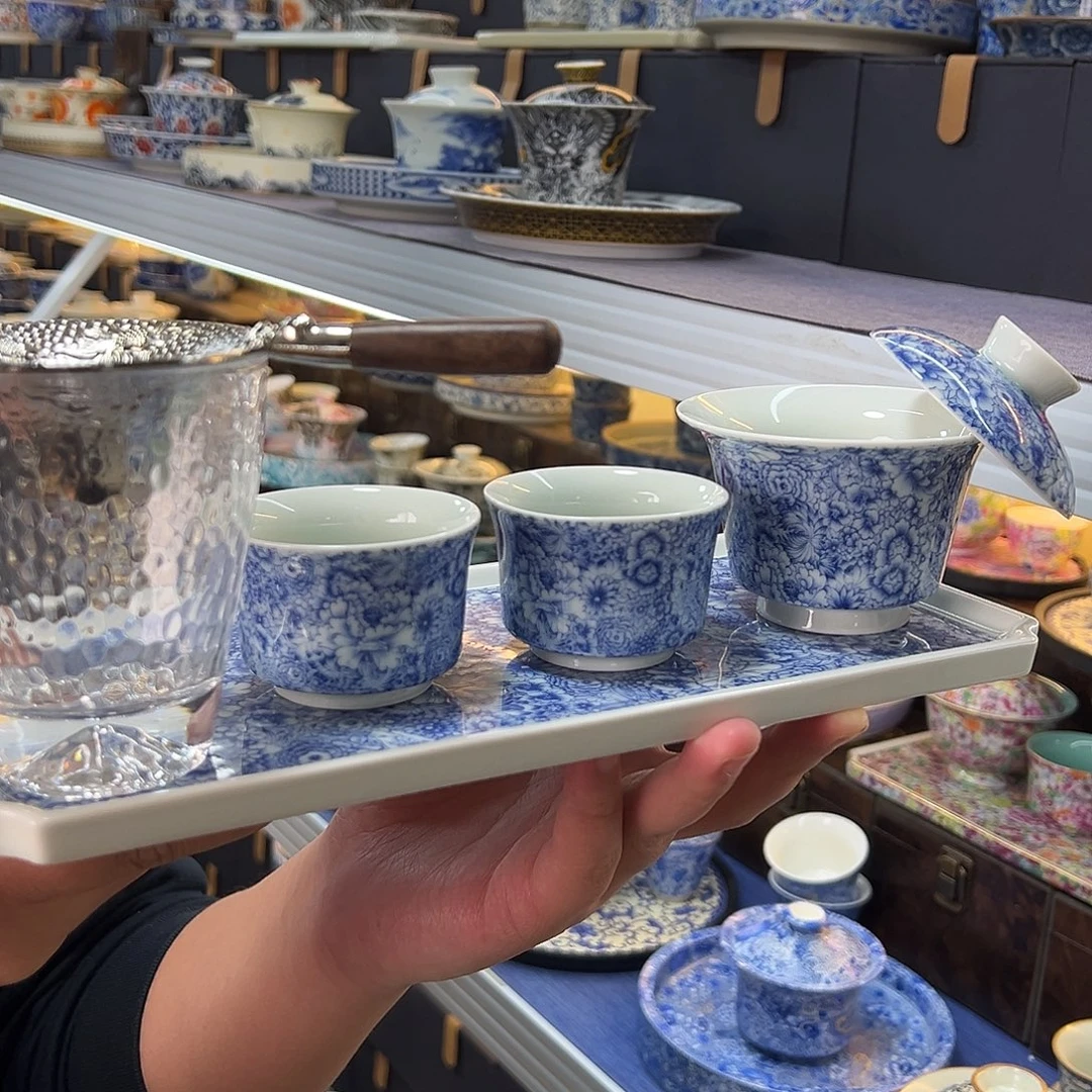 你我们的目标是成为一个优秀的人