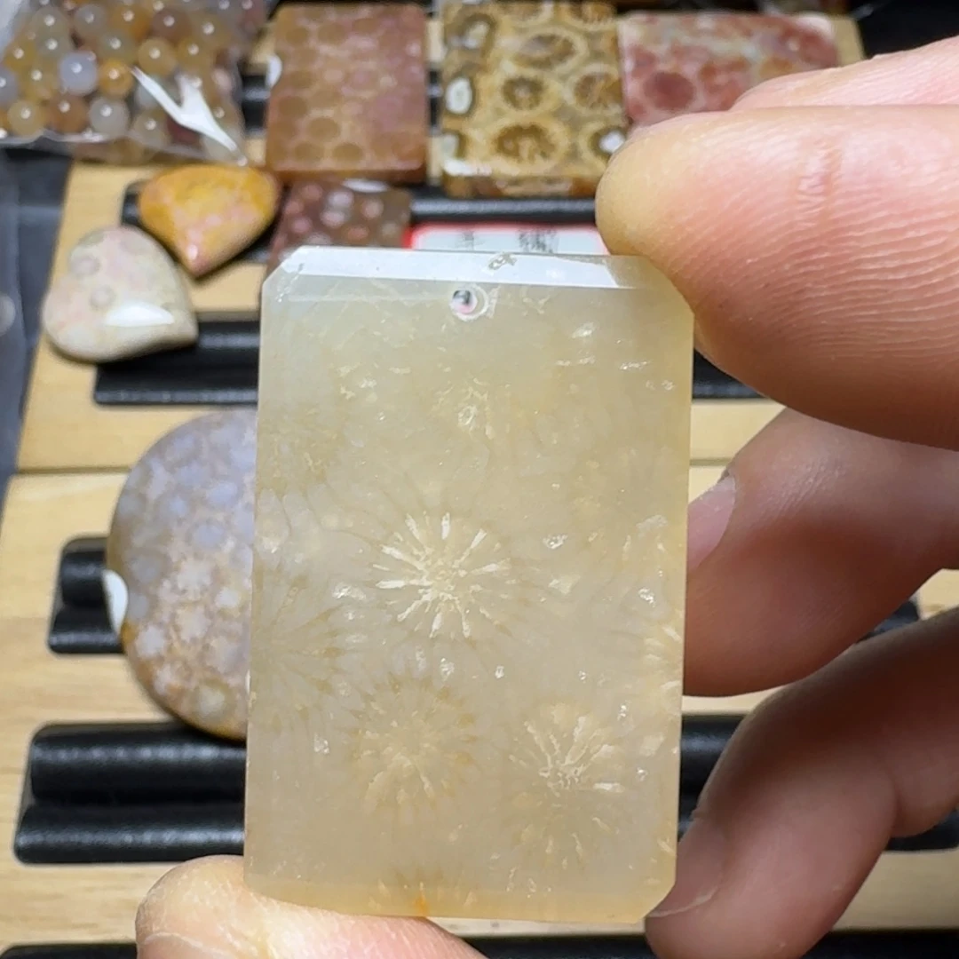 硅化玉纯天然色有机玉石未镶嵌