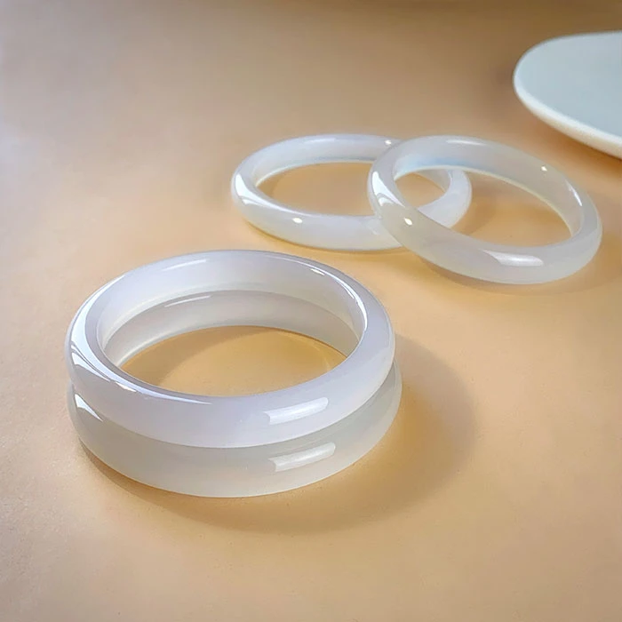 2888/ ZY888-607 白月光玉髓玛瑙手镯/多样性发/一件