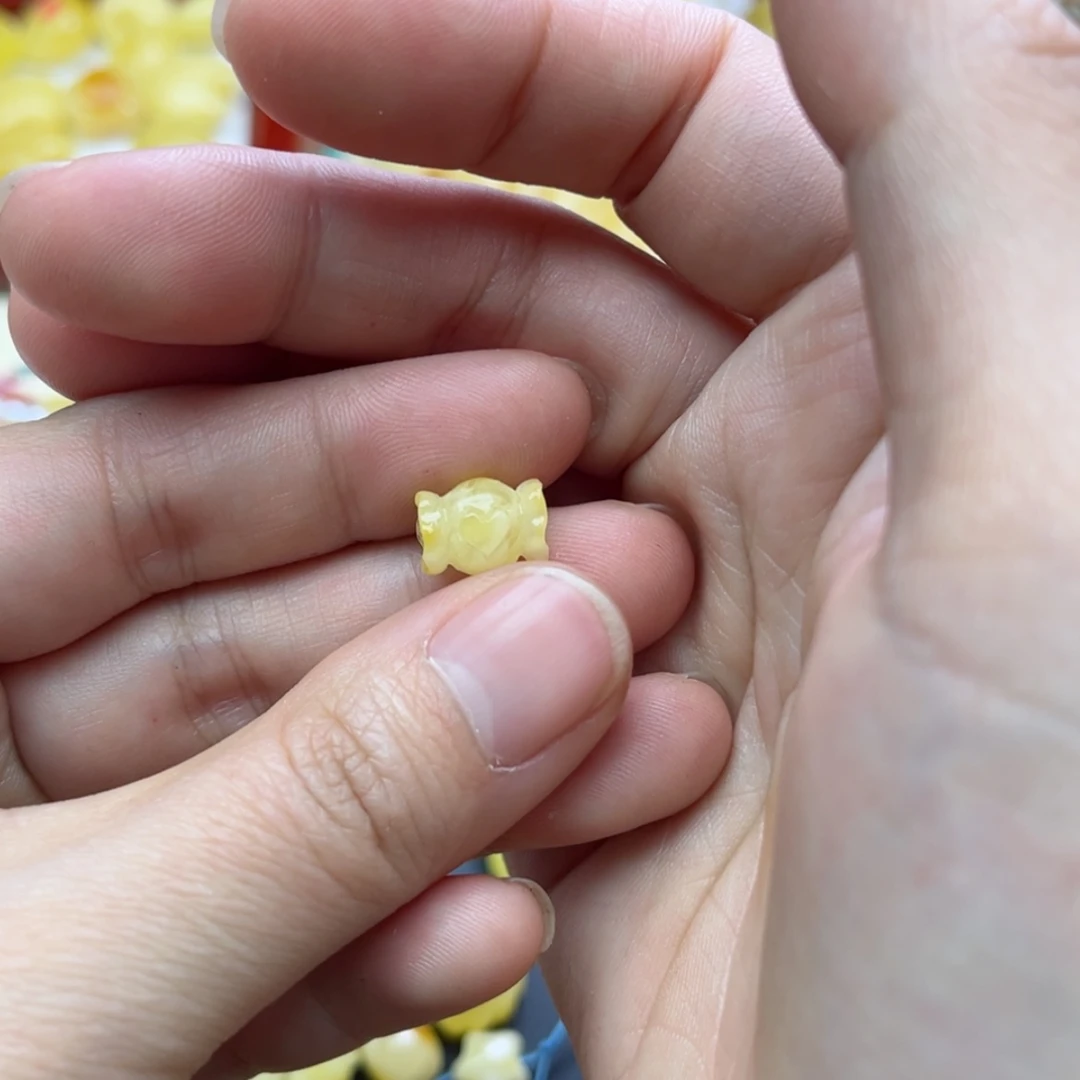 【闪购商品】蜜蜡裸石未镶嵌配饰