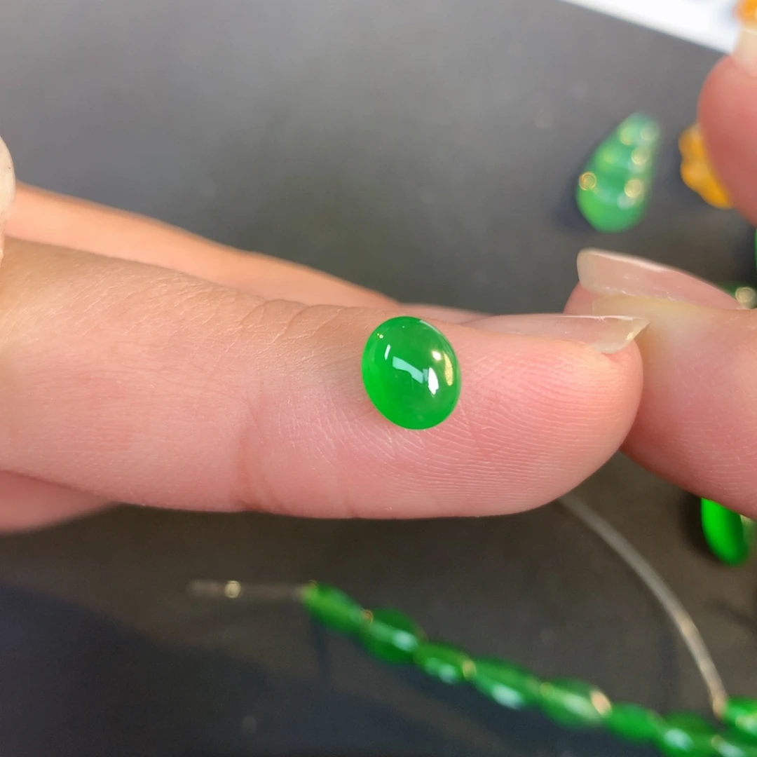 翡翠裸石6.6-5:62-3.1