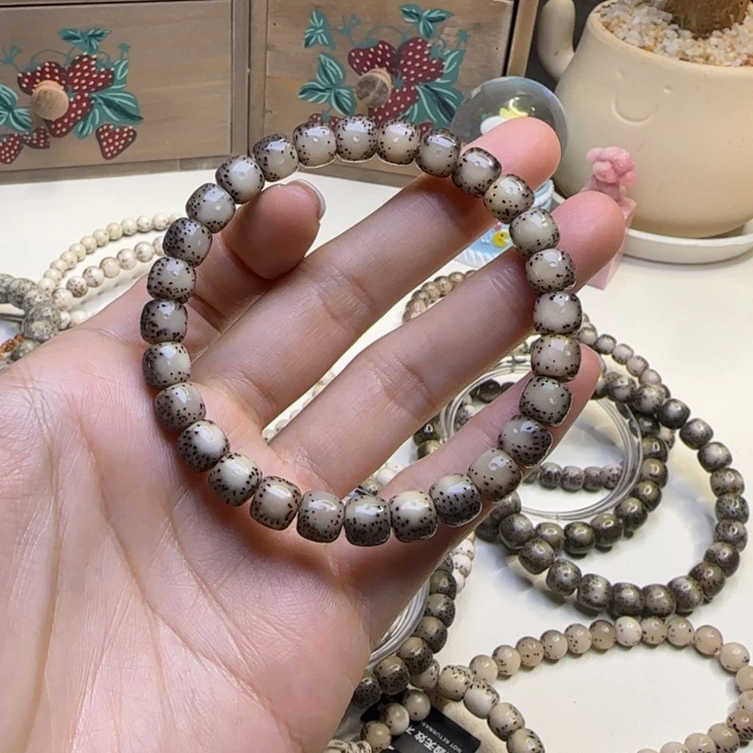 大****吊坠星月菩提石玉粉冰8×7