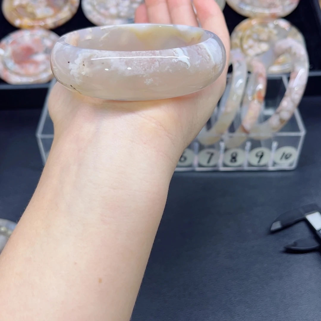 手镯玛瑙/玉髓未镶嵌61