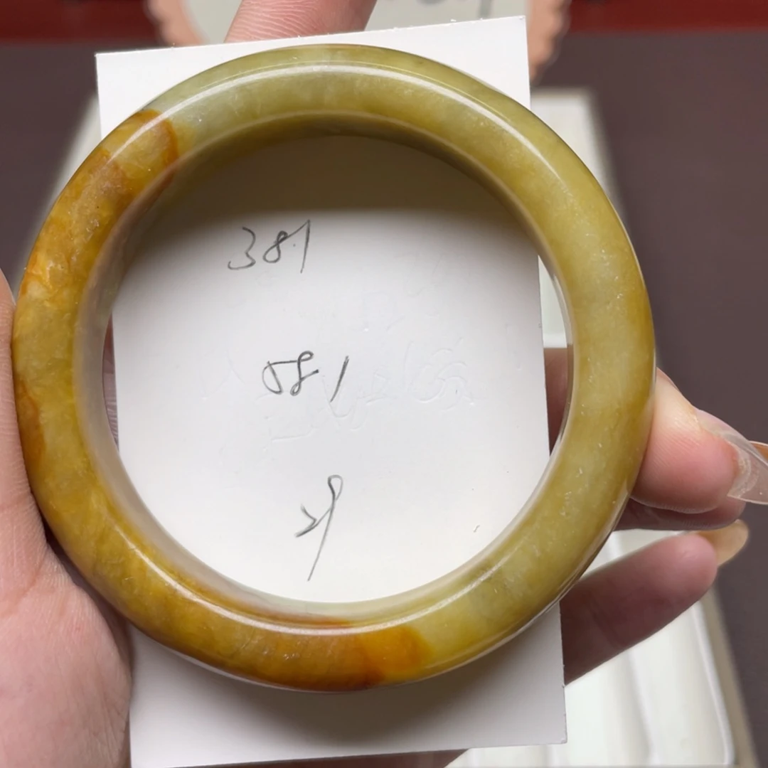 透闪石-蛇纹石玉未镶嵌手镯