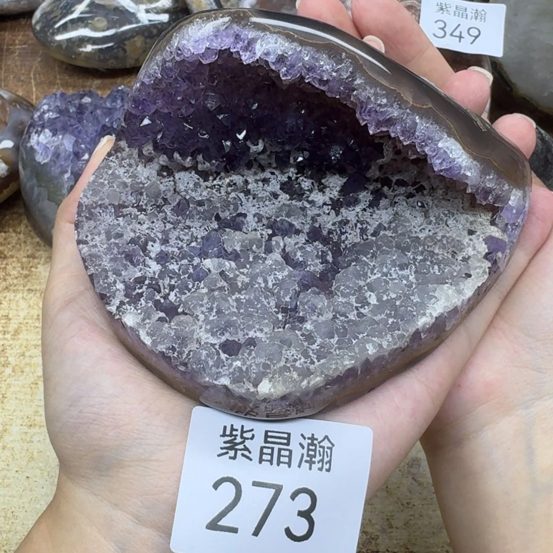 未镶嵌水晶大型摆件（非配饰）
