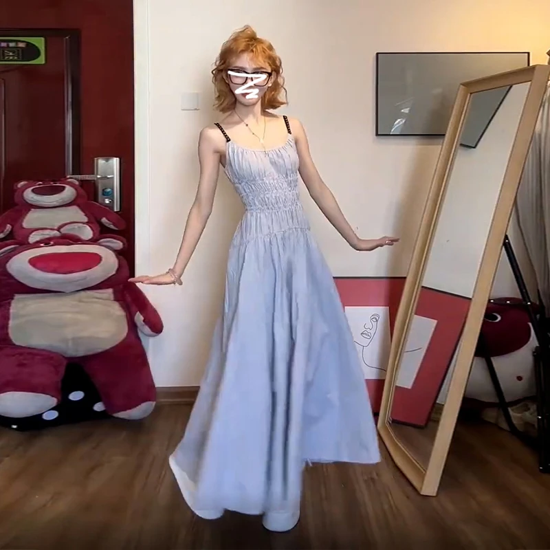 2118茶歇法式蓝色吊带连衣裙子女夏季新款甜美温柔风收腰气质长裙