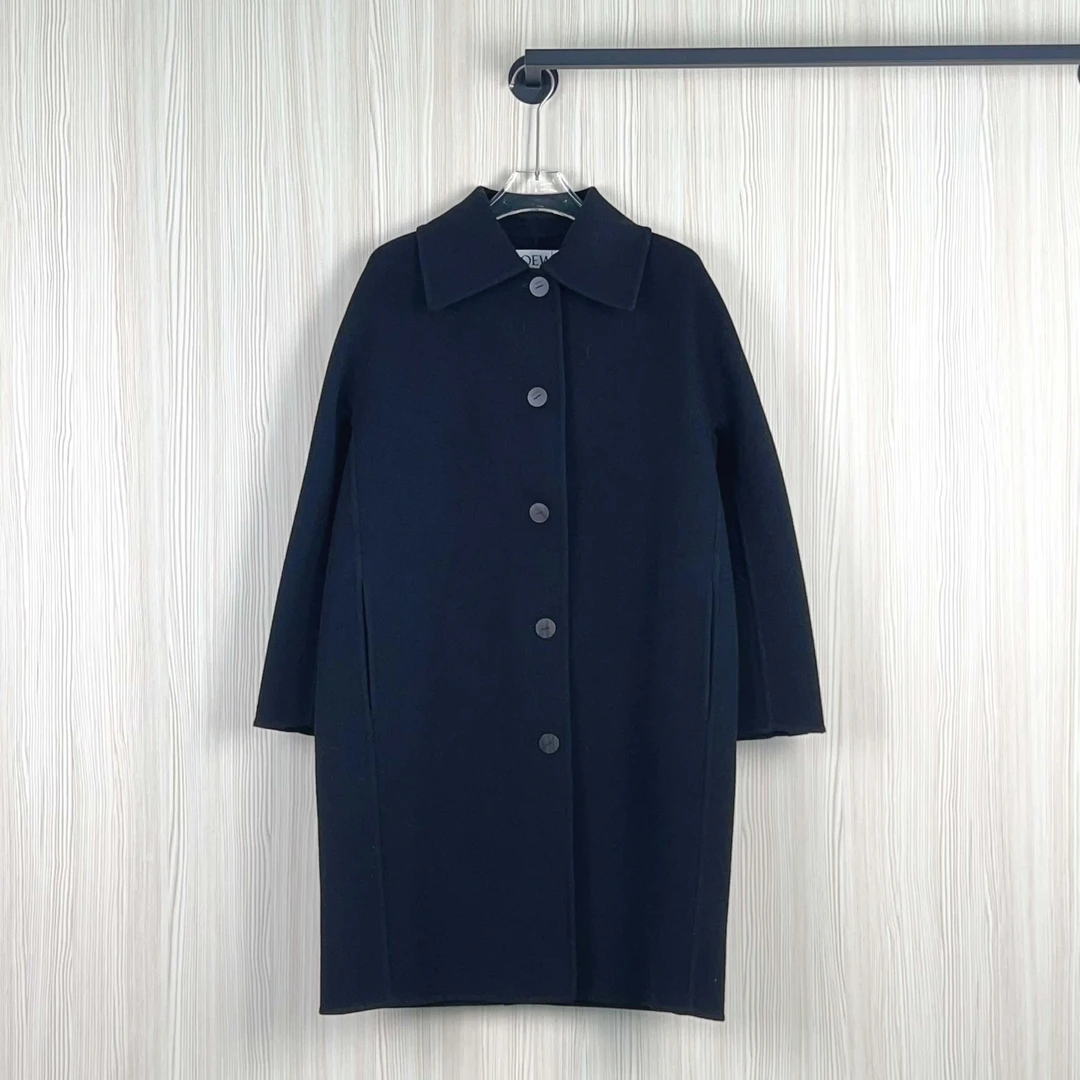 未使用 LOEWE/罗意威 大衣尺码32成色看直播GSS24455