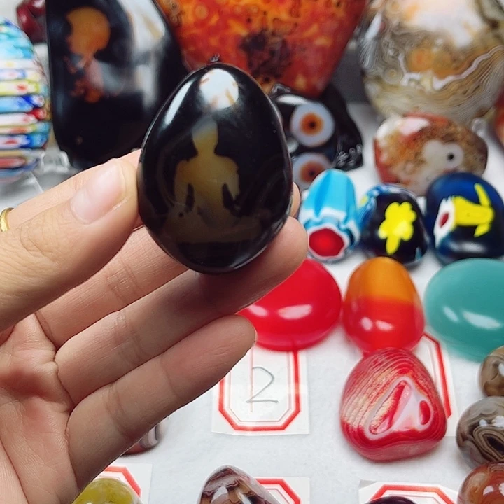 玛瑙/玉髓未镶嵌珠宝奇石