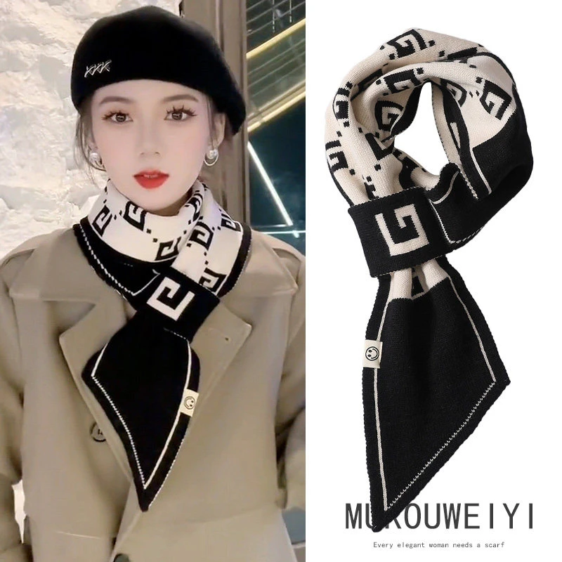 【万达撤柜】围巾女2025新款秋冬季网红披肩高级感韩版百搭学生加