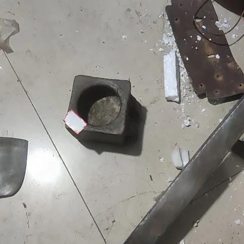 一个铁砧子1111111