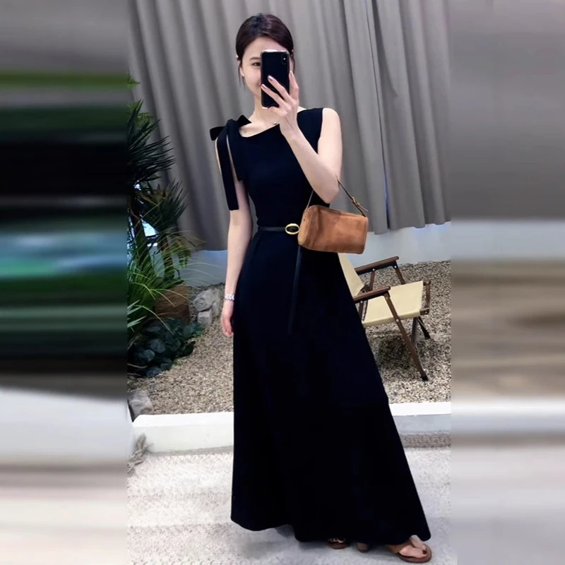 法式黑色赫本风连衣裙气质显瘦轻奢长款收腰夏季黑色无袖吊带长裙