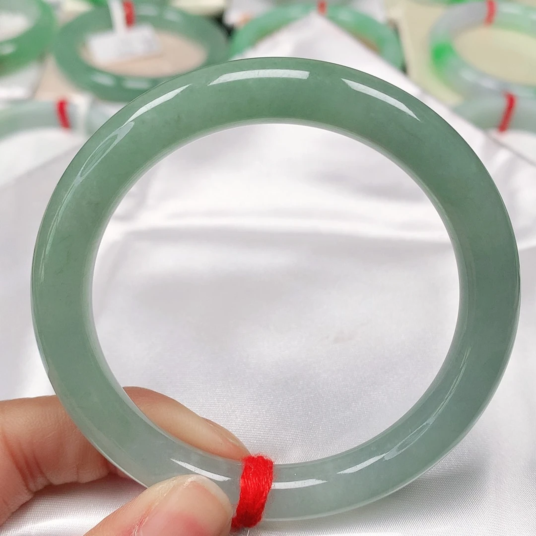 翡翠手镯（圆镯）未镶嵌天然翡翠手镯53