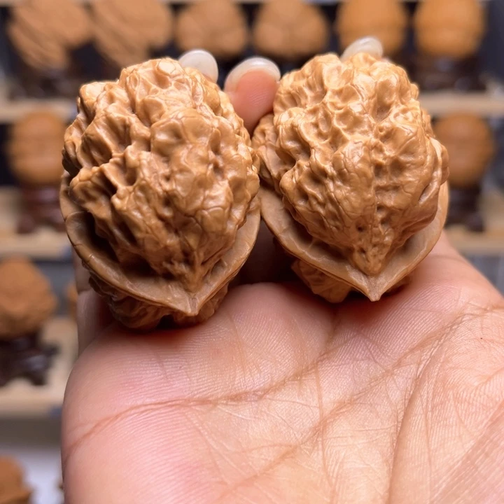 文玩核桃把件上古蛤蟆头M1