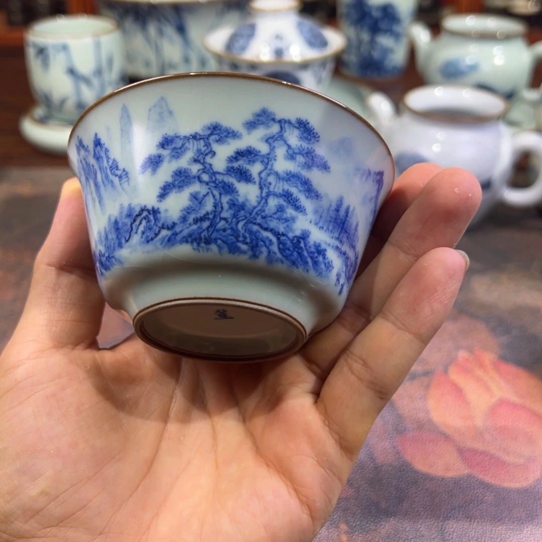 天青开片微瑕福利山水马蹄杯