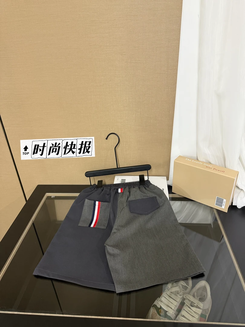 夏季百搭轻奢儿童高级灰简约拼接时尚宽松男童夏季A字休闲短裤