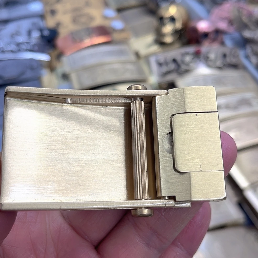 实心铜腰带扣已经一件