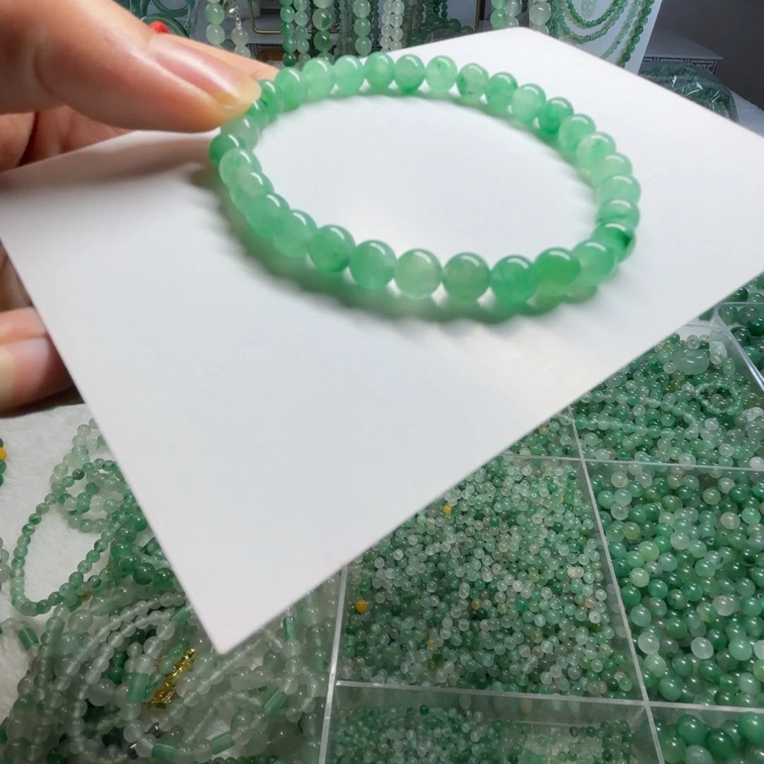 石英质玉（非洲翠）未镶嵌散珠果绿手串