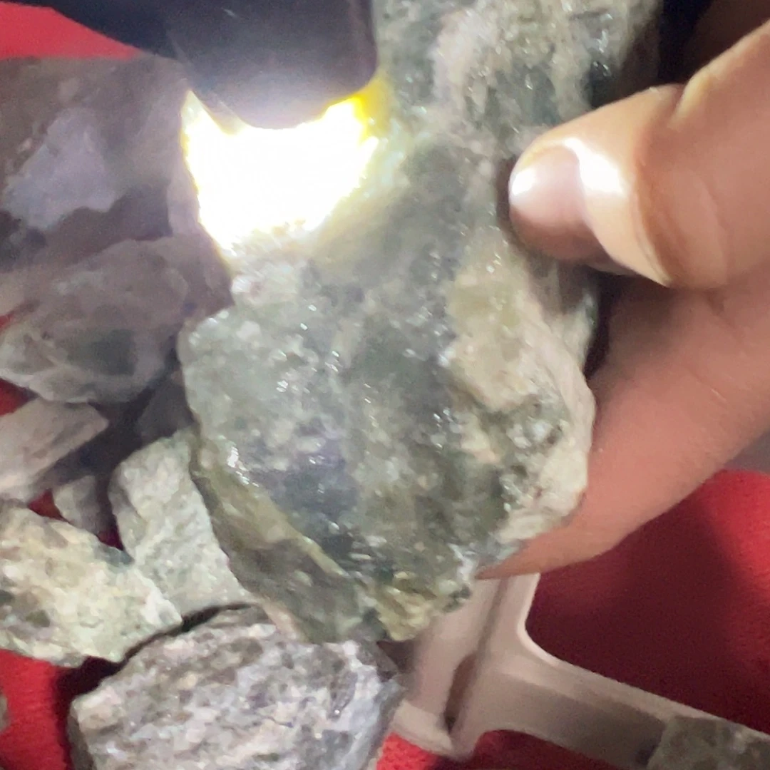 和田玉（糖玉）未镶嵌车挂