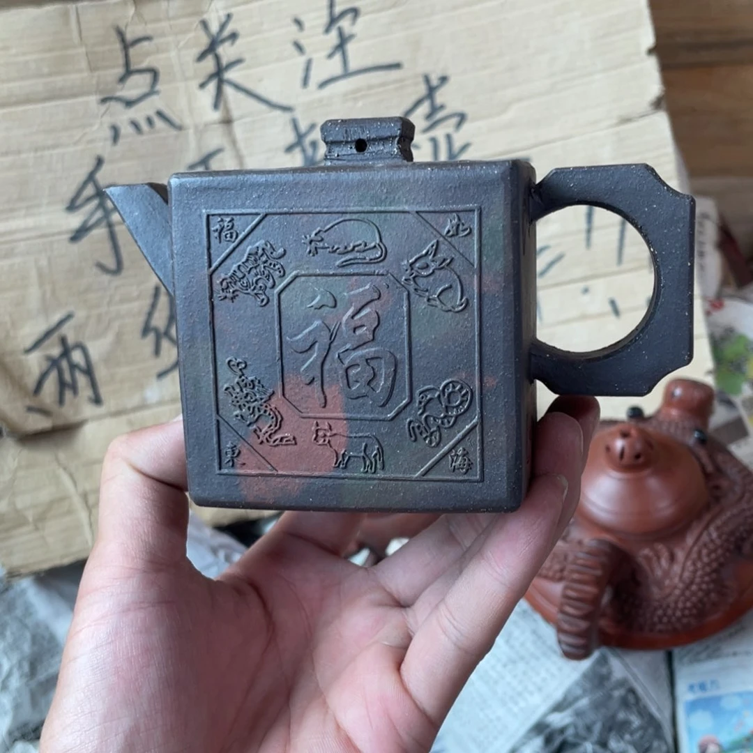 茶壶紫砂老厂紫砂壶一件。