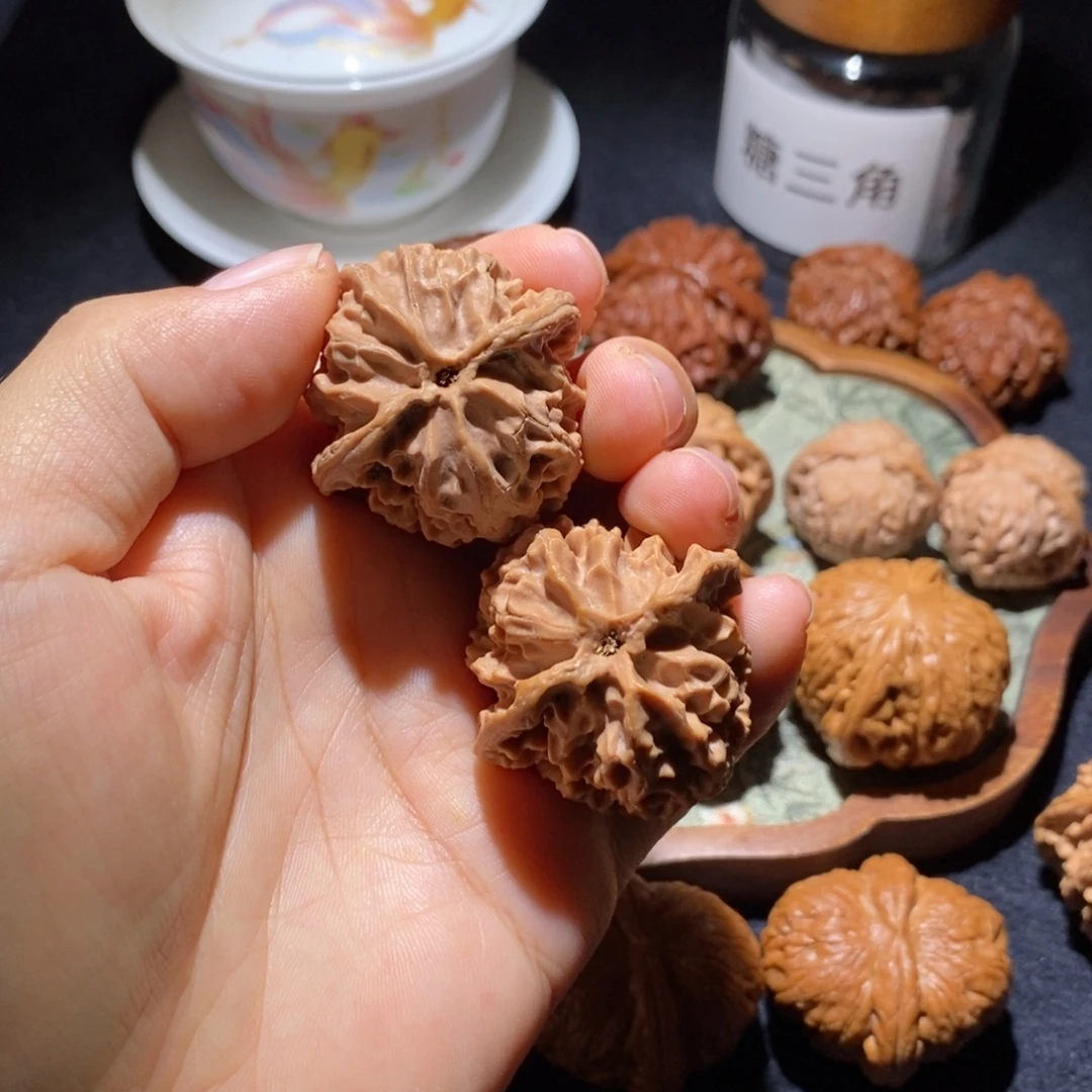 尘***B文玩核桃吊坠36平果