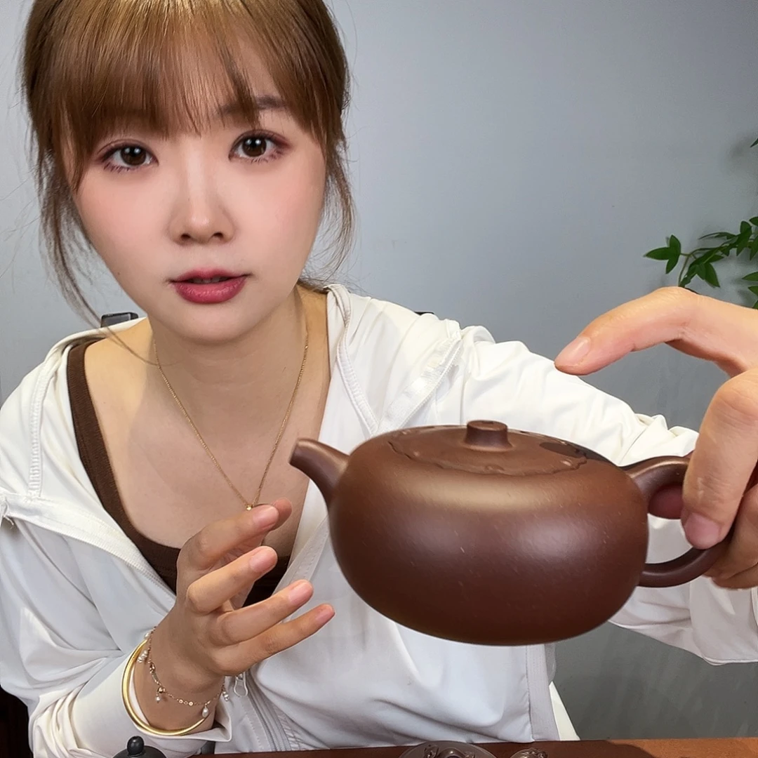 紫砂茶壶微瑕瓜语190cc……
