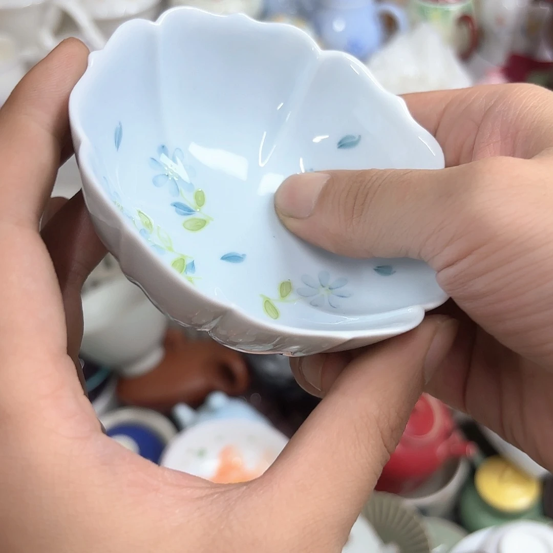 芙***莉微瑕介意的请勿下单