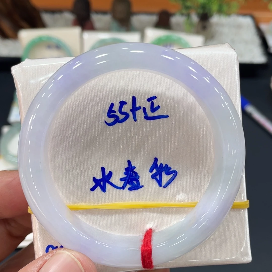 未镶嵌手镯翡翠在