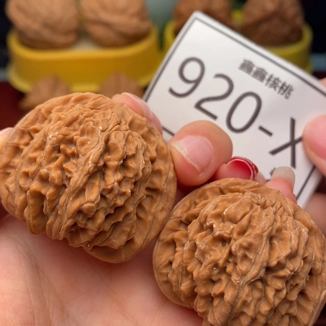 把件桃核汗高楼40……