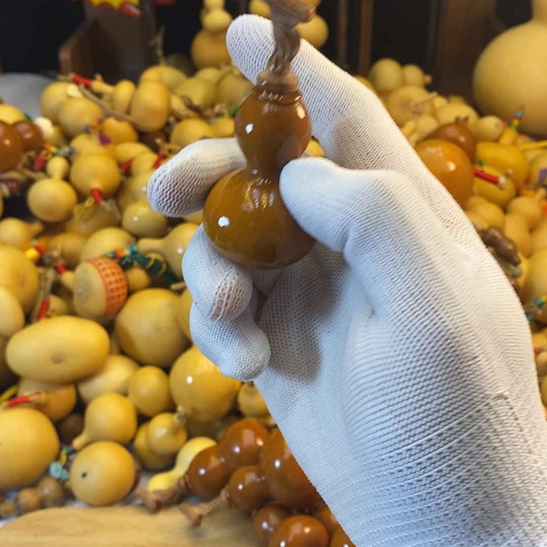 老皮养剑葫芦手把件