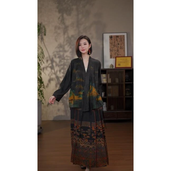 GONG QUE【瑶光】 新中式早秋款香云纱提花长袖外套 241912