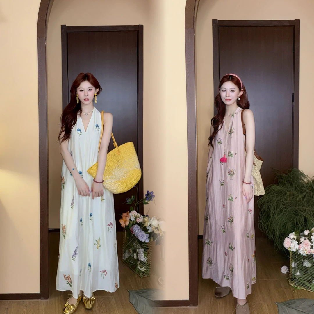 美静在这【天丝 亚麻】夏季刺绣长款挂脖白色/粉色连衣裙XMZH7860