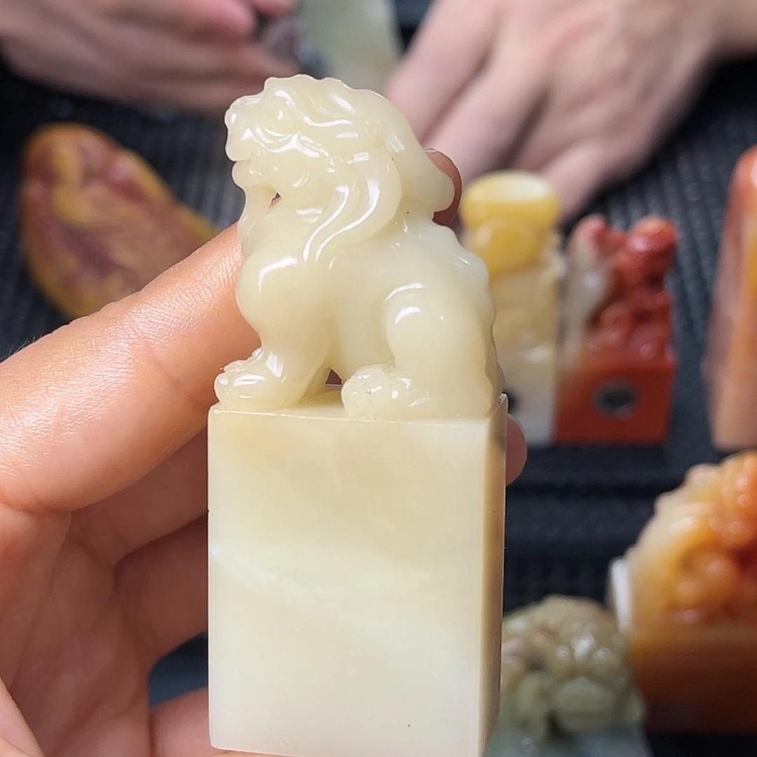 寿山石印石这种现象很明显了