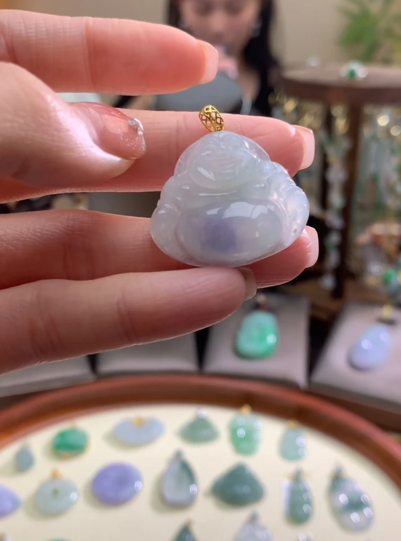 天然A货翡翠吊坠