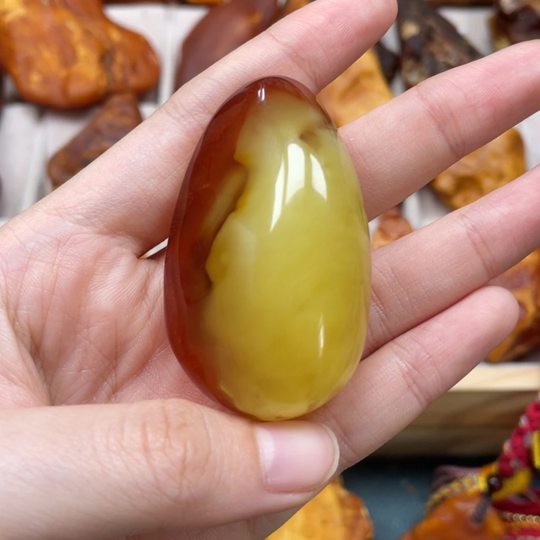 琥珀珠宝奇石未镶嵌