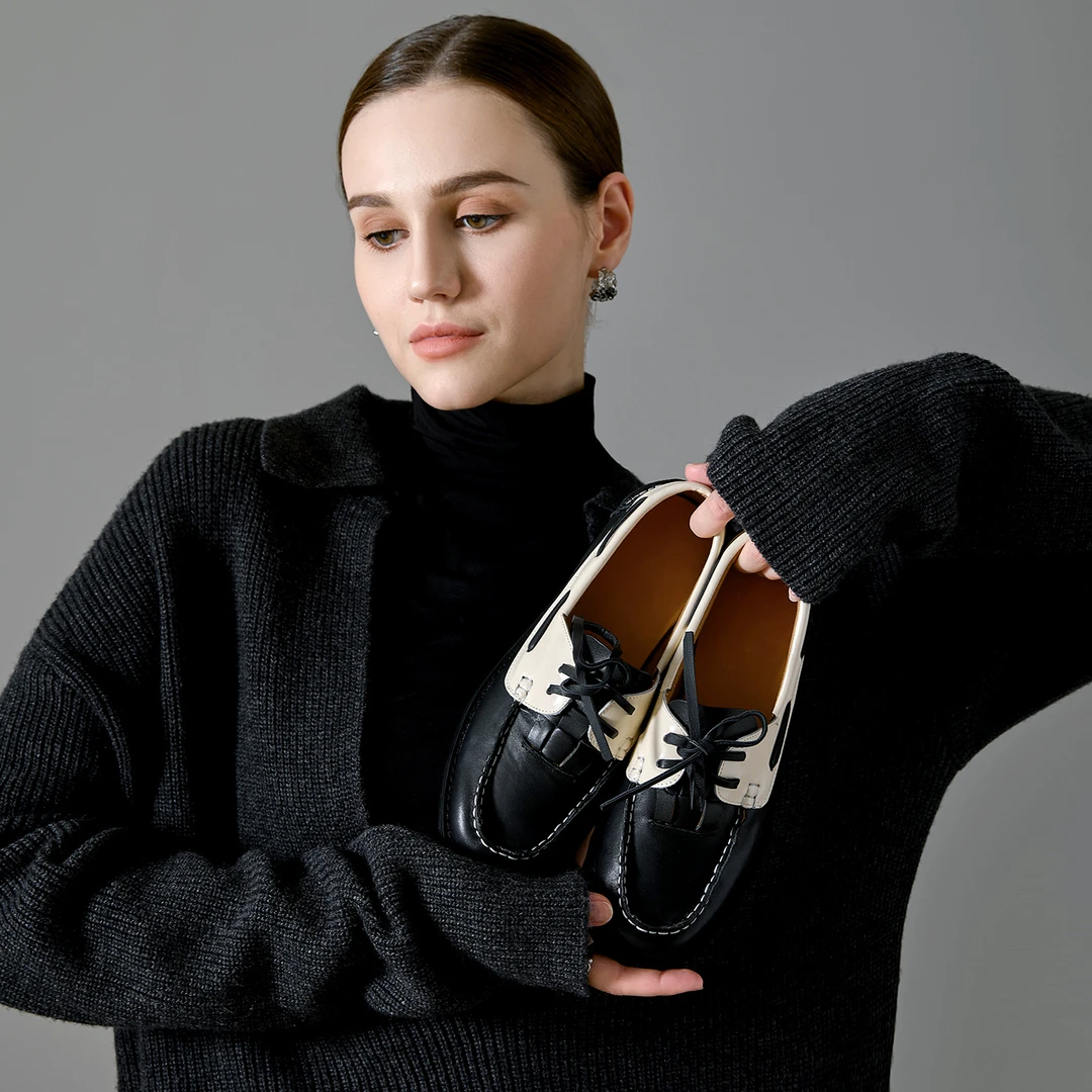 英伦风拼色粗跟系带乐福鞋女2025秋季新款复古真皮圆头深口小皮鞋