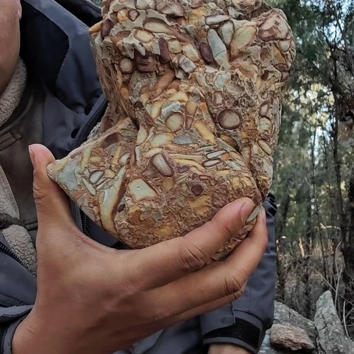 摆件泗水砭石疗养院女娲石手把件发