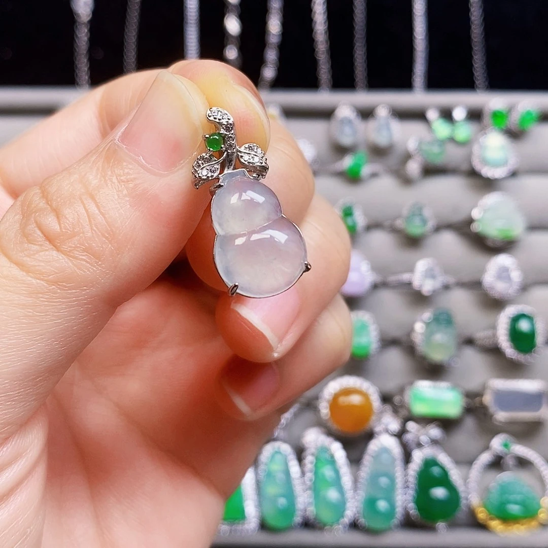 翡翠银S925镶嵌颈饰葫芦