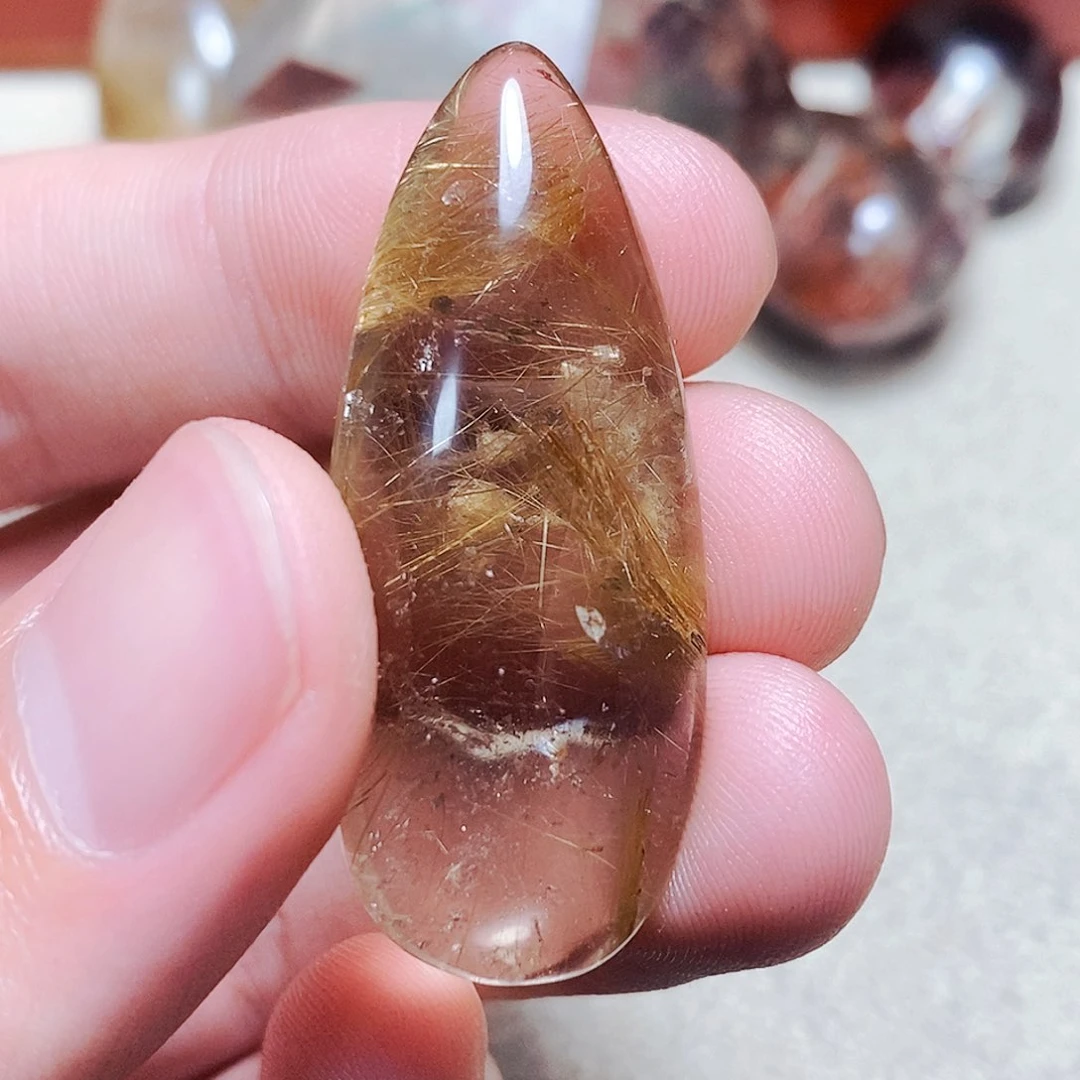 水晶颈饰未镶嵌明**行