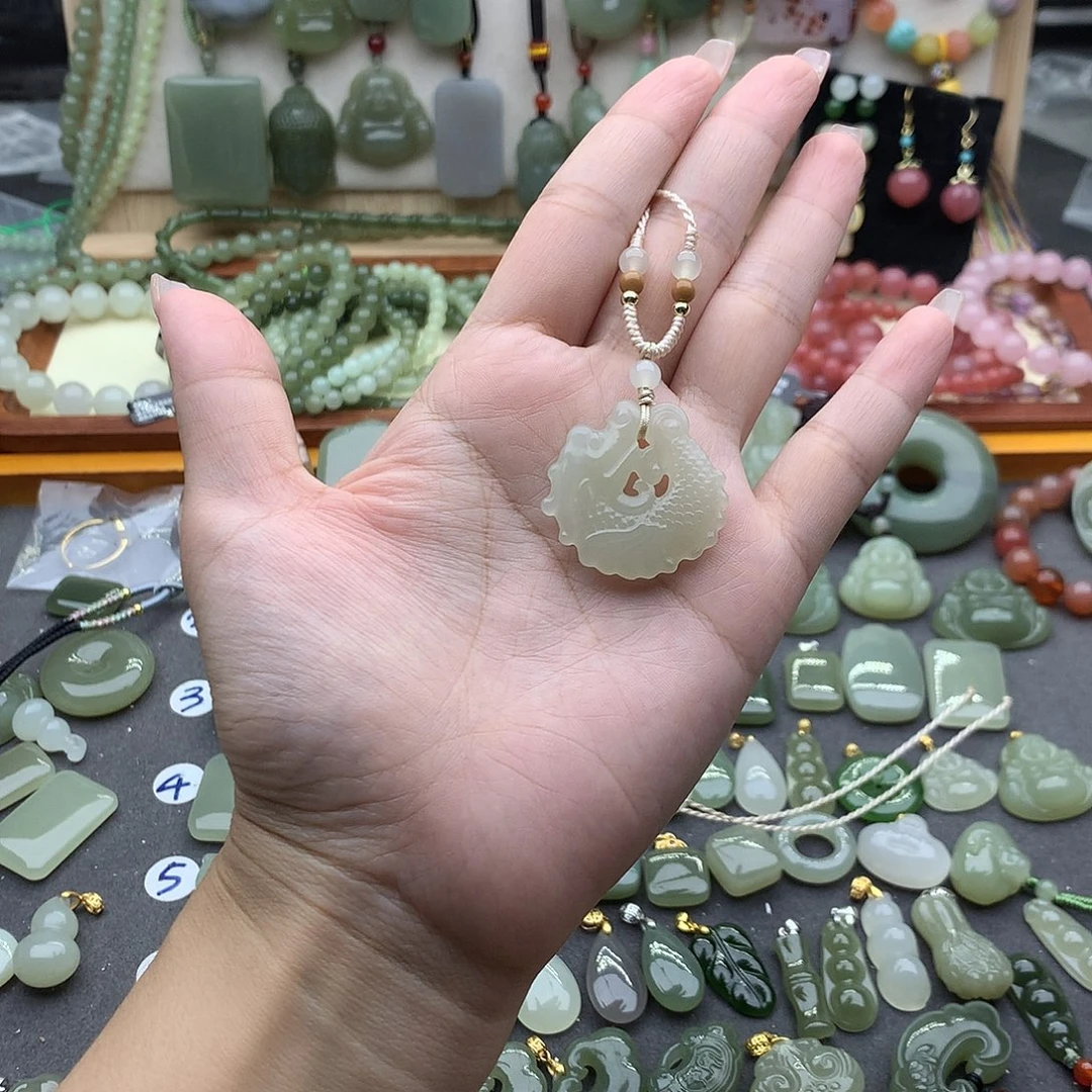 吊坠(不含链)未镶嵌和田玉