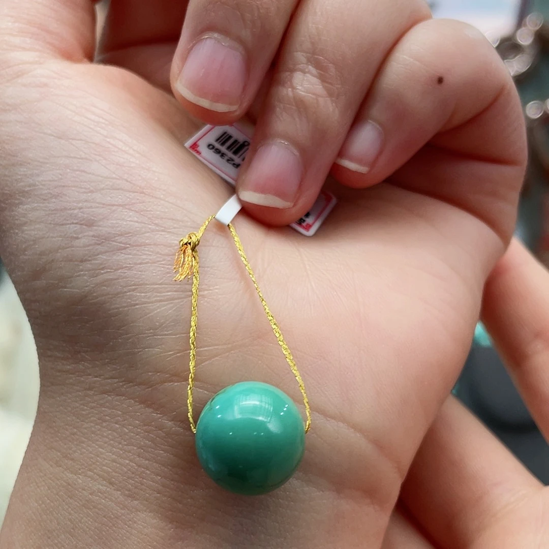 绿松石颈饰未镶嵌