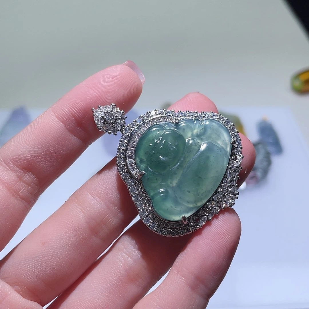 翡翠未镶嵌颈饰gjjjjjjjh