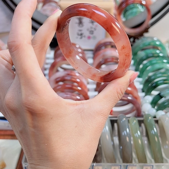 石英质玉手镯未镶嵌雪*