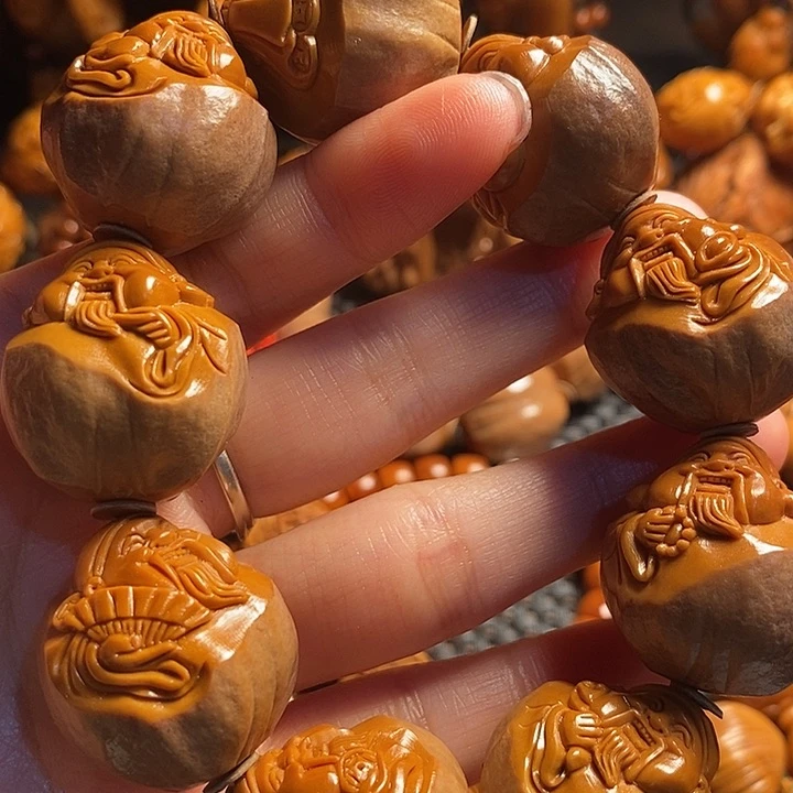 吊坠橄榄核用****深包衣财神