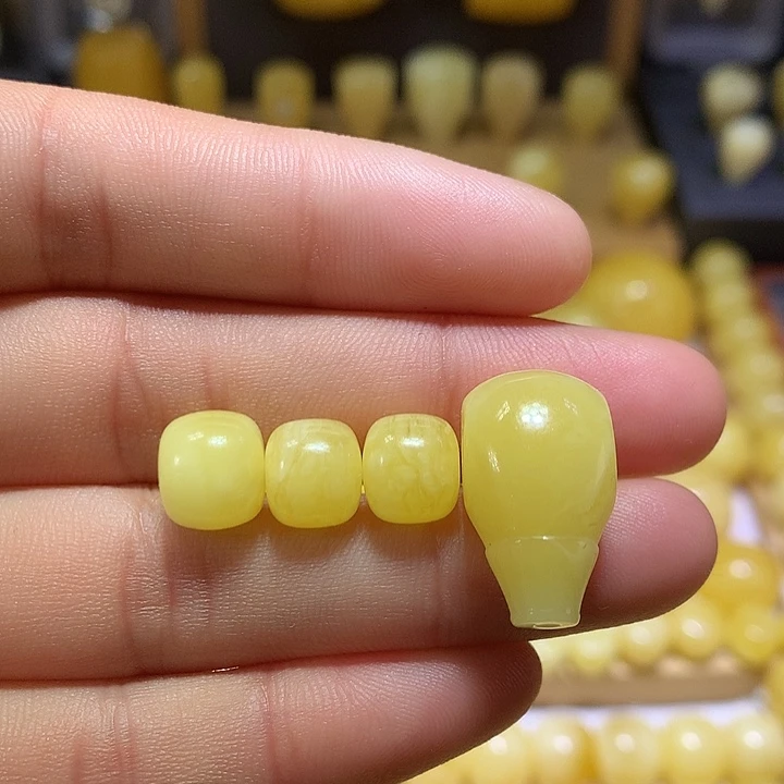 蜜蜡未镶嵌裸石天然原矿白花蜜蜡老型套装9.2-12.5左右